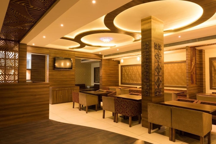 Imagen del bar/restaurante del Hotel Drishti, Bhopal. Foto 2