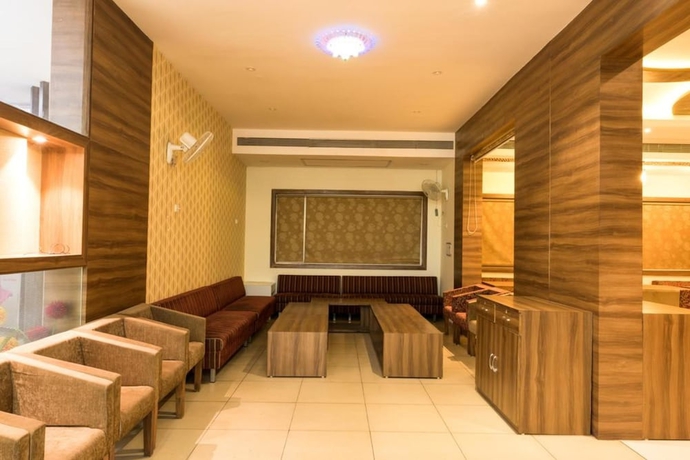 Imagen del bar/restaurante del Hotel Drishti, Bhopal. Foto 3