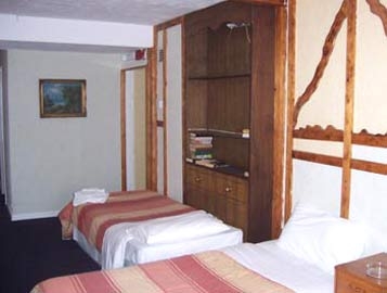 Imagen de la habitación del Hotel Drop Inn. Foto 4
