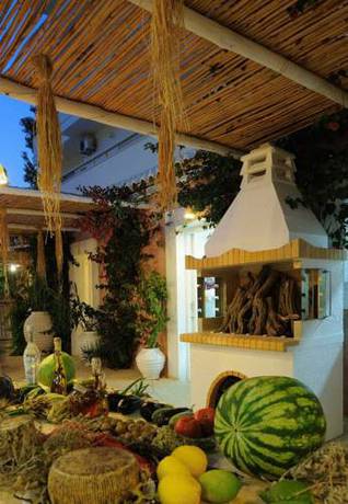 Imagen de los interiores del Hotel Drossia. Foto 11
