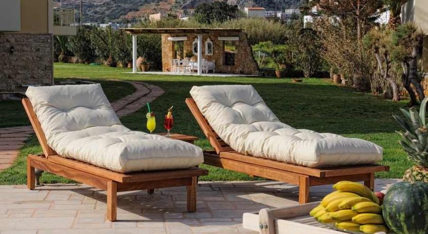 Imagen de los interiores del Hotel Drossia. Foto 12