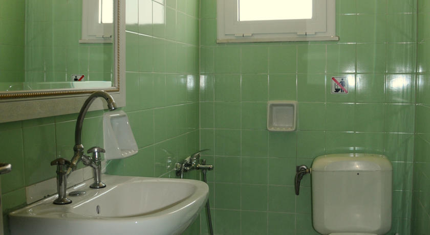 Imagen de la habitación del Hotel Drossia. Foto 8