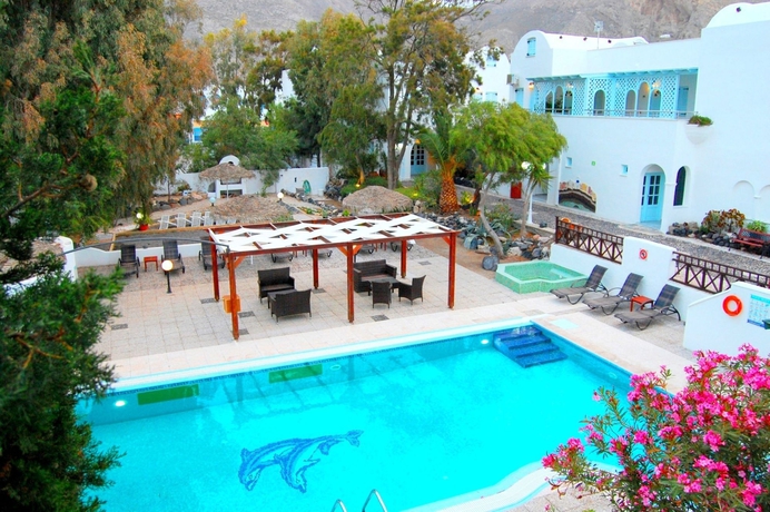 Imagen de la piscina del Hotel Drossos. Foto 15