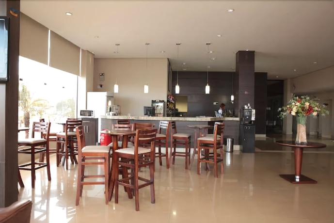 Imagen del bar/restaurante del Hotel Drud`s Express. Foto 3