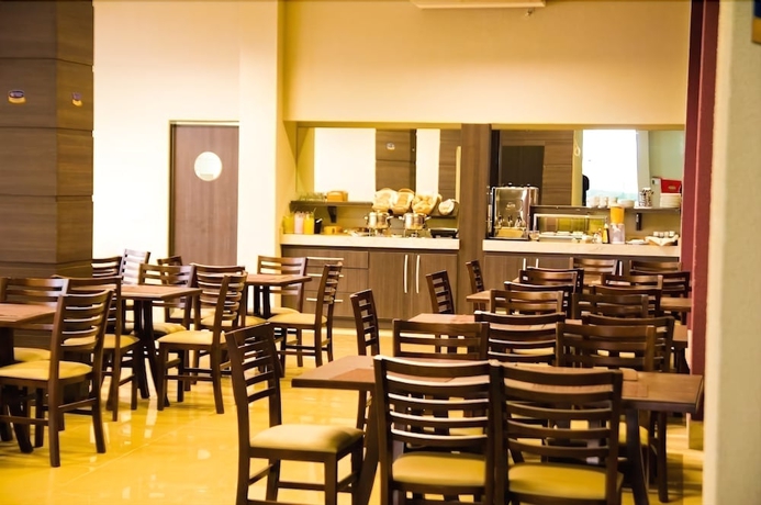 Imagen del bar/restaurante del Hotel Drud`s Express. Foto 4
