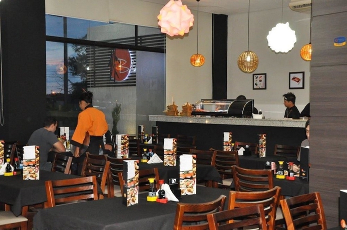 Imagen del bar/restaurante del Hotel Drud`s Express. Foto 7