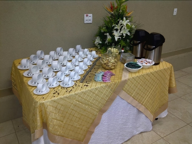 Imagen del bar/restaurante del Hotel Drud`s Express. Foto 9