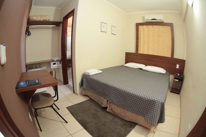 Imagen de la habitación del Hotel Druds. Foto 15