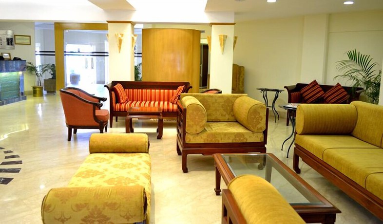 Imagen de los interiores del Hotel Druk. Foto 16