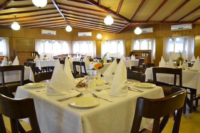 Imagen del bar/restaurante del Hotel Druk. Foto 6