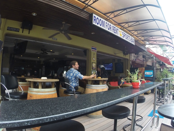 Imagen del bar/restaurante del Hotel Drunken Duck Guesthouse. Foto 2