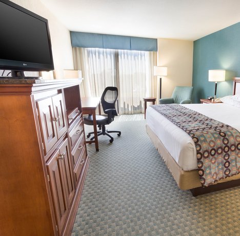 Imagen de la habitación del Hotel Drury Inn And Suites Birmingham Lakeshore Drive. Foto 12