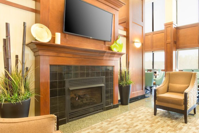 Imagen de los interiores del Hotel Drury Inn And Suites Birmingham Lakeshore Drive. Foto 18