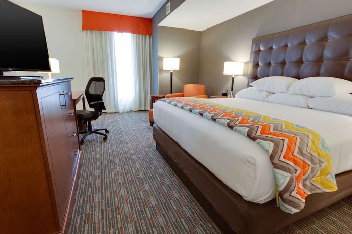 Imagen de la habitación del Hotel Drury Inn And Suites Charlotte Arrowood. Foto 8