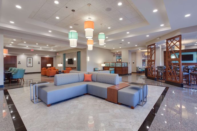Imagen de los interiores del Hotel Drury Inn And Suites Charlotte Arrowood. Foto 18