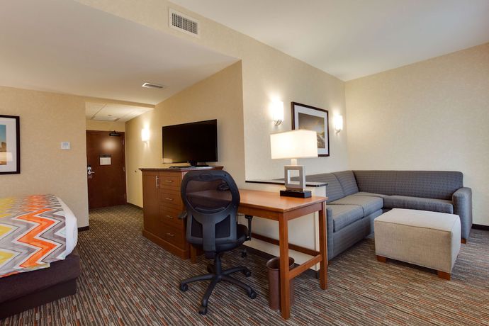 Imagen de la habitación del Hotel Drury Inn And Suites Charlotte Arrowood. Foto 13