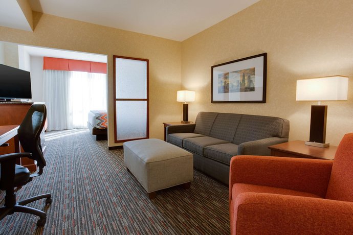 Imagen de la habitación del Hotel Drury Inn And Suites Charlotte Arrowood. Foto 14