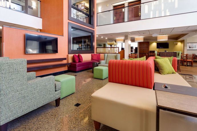 Imagen de los interiores del Hotel Drury Inn And Suites Denver Tech Center. Foto 16