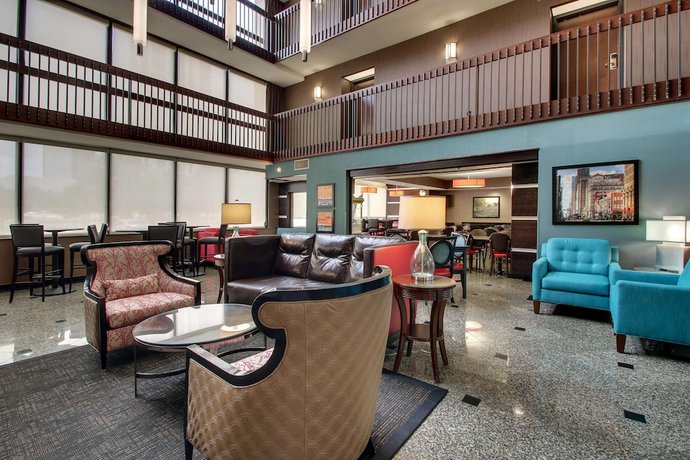 Imagen de los interiores del Hotel Drury Inn And Suites Houston Near The Galleria. Foto 18