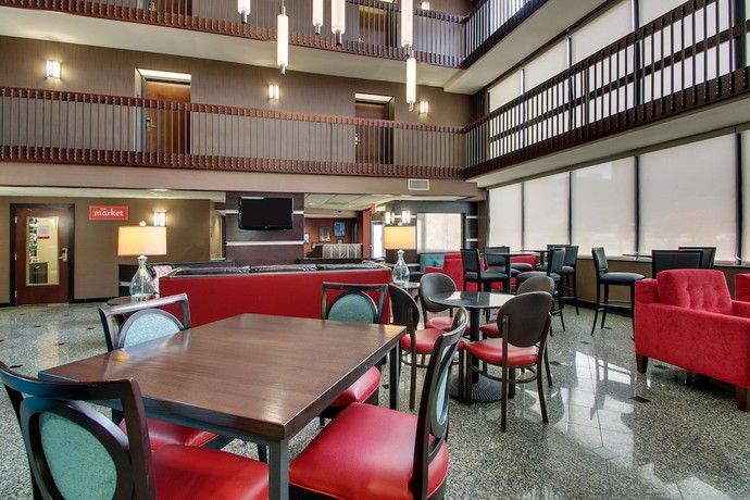 Imagen de los interiores del Hotel Drury Inn And Suites Houston Near The Galleria. Foto 19