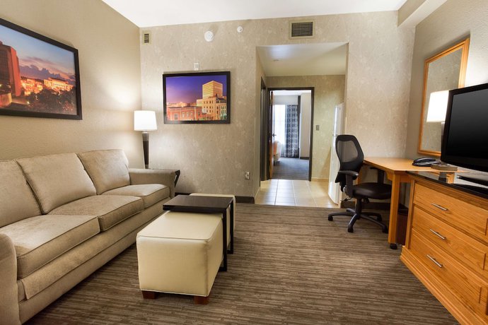 Imagen de la habitación del Hotel Drury Inn And Suites Lafayette, La. Foto 13