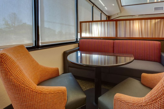 Imagen de los interiores del Hotel Drury Inn And Suites Memphis Southaven. Foto 18