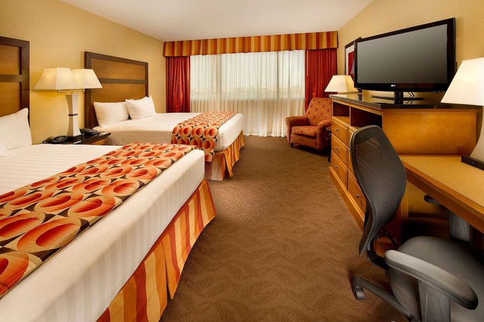 Imagen de la habitación del Hotel Drury Inn And Suites Phoenix Airport. Foto 12