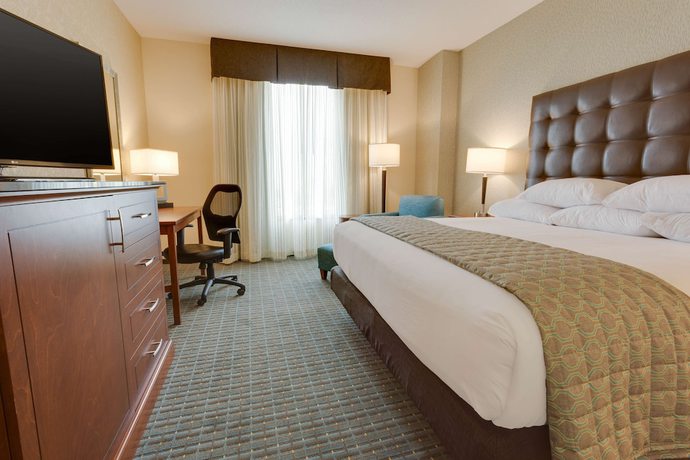 Imagen de la habitación del Hotel Drury Inn And Suites Phoenix Chandler Fashion Center. Foto 9
