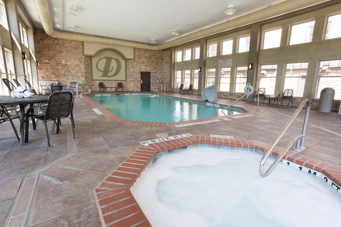 Imagen de la piscina del Hotel Drury Inn And Suites San Antonio North Stone Oak. Foto 20