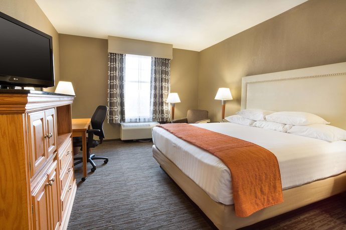 Imagen de la habitación del Hotel Drury Inn And Suites San Antonio North Stone Oak. Foto 11