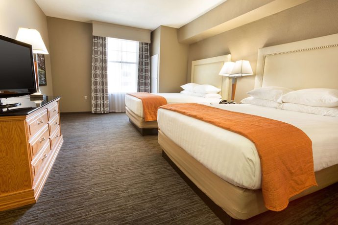 Imagen de la habitación del Hotel Drury Inn And Suites San Antonio North Stone Oak. Foto 12