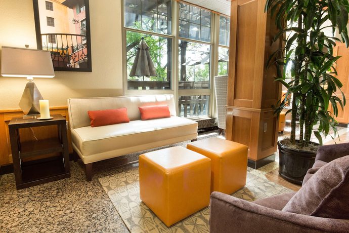Imagen de los interiores del Hotel Drury Inn And Suites San Antonio North Stone Oak. Foto 18