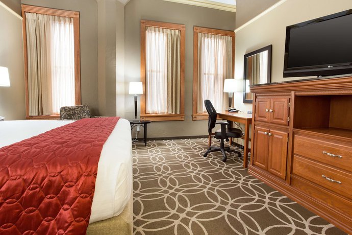 Imagen de la habitación del Hotel Drury Inn And Suites San Antonio Riverwalk. Foto 2