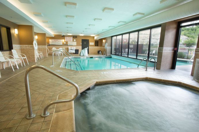 Imagen de la piscina del Hotel Drury Inn And Suites Southwest St. Louis. Foto 20