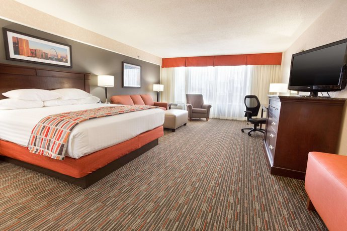 Imagen de la habitación del Hotel Drury Inn And Suites St. Louis Airport. Foto 6