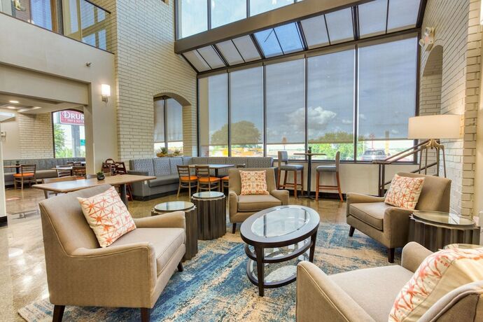 Imagen de los interiores del Hotel Drury Inn And Suites St. Louis Collinsville. Foto 18