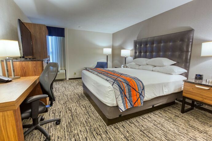 Imagen de la habitación del Hotel Drury Inn And Suites St. Louis Collinsville. Foto 16