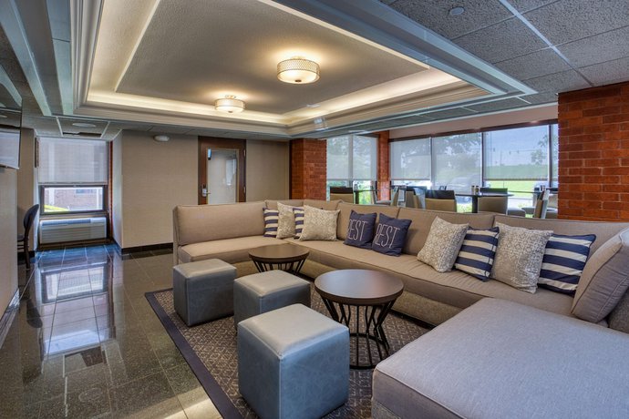 Imagen de los interiores del Hotel Drury Inn And Suites St. Louis Fairview Heights. Foto 19