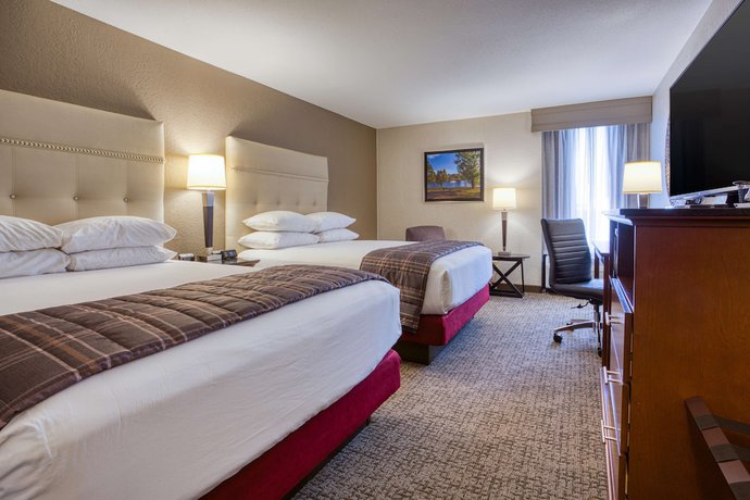 Imagen de la habitación del Hotel Drury Inn And Suites St. Louis Fairview Heights. Foto 8