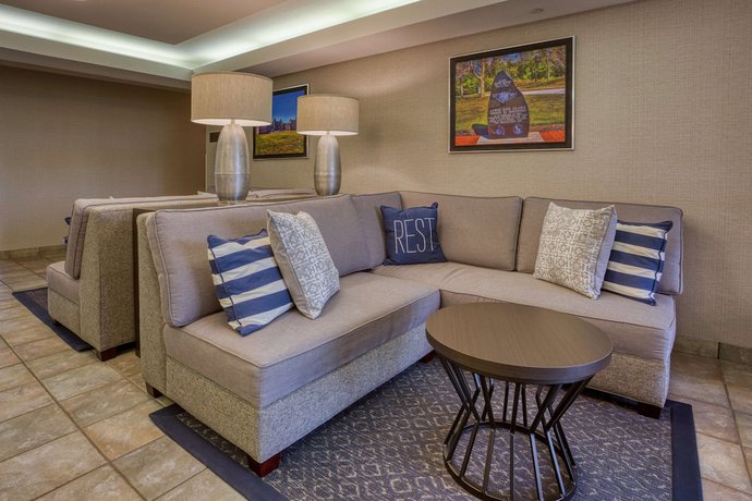 Imagen de los interiores del Hotel Drury Inn And Suites St. Louis Fairview Heights. Foto 20