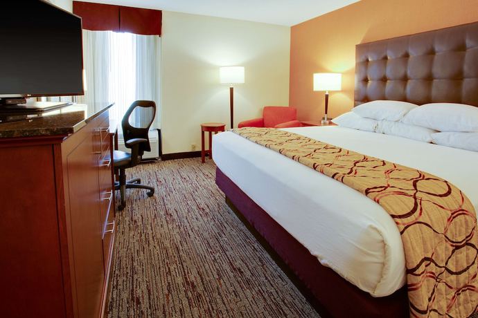 Imagen de la habitación del Hotel Drury Inn And Suites Terre Haute. Foto 3