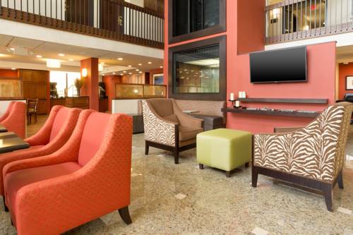 Imagen de la habitación del Hotel Drury Inn & Suites Charlotte University Place. Foto 2