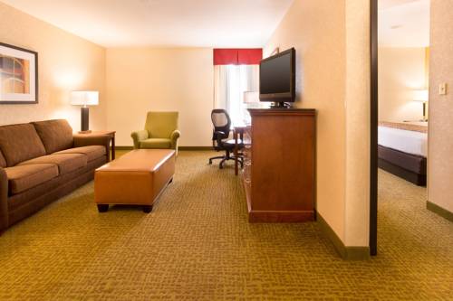 Imagen de la habitación del Hotel Drury Inn & Suites Charlotte University Place. Foto 6