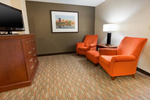 Imagen de la habitación del Hotel Drury Inn & Suites Dayton North. Foto 10