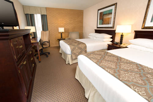 Imagen de la habitación del Hotel Drury Inn & Suites Overland Park. Foto 5