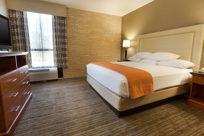 Imagen de la habitación del Hotel Drury Inn and Suites Austin North. Foto 13