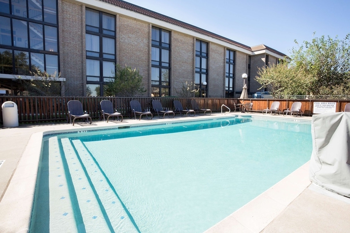 Imagen de la piscina del Hotel Drury Inn and Suites Austin North. Foto 18