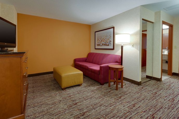 Imagen de la habitación del Hotel Drury Inn and Suites Baton Rouge. Foto 9