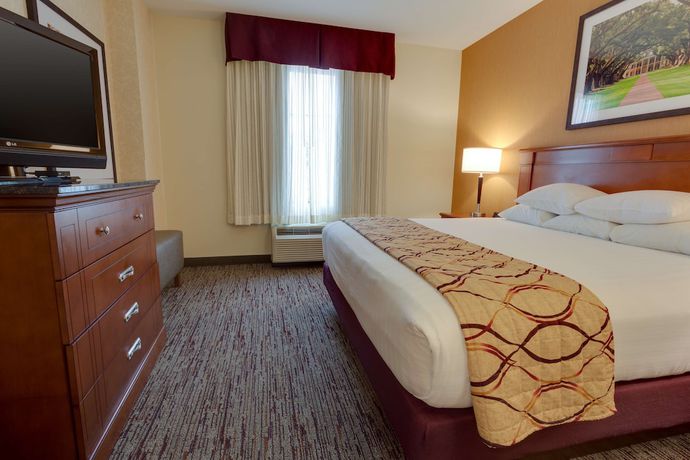 Imagen de la habitación del Hotel Drury Inn and Suites Baton Rouge. Foto 12