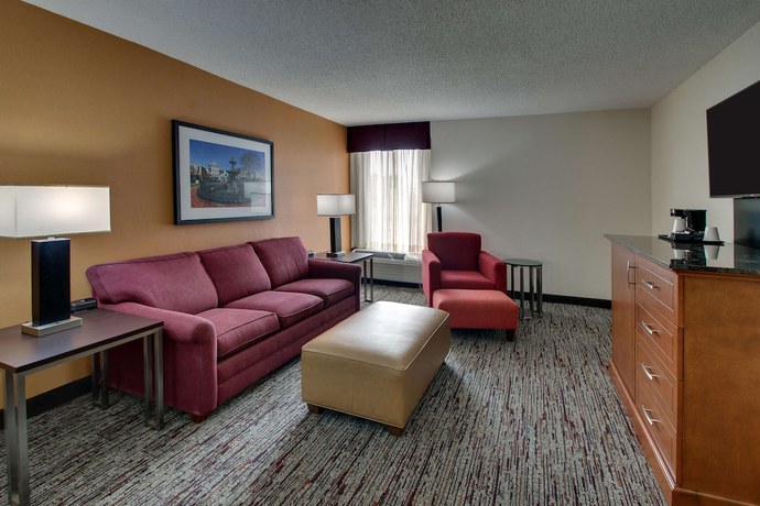 Imagen de la habitación del Hotel Drury Inn and Suites Bowling Green. Foto 10